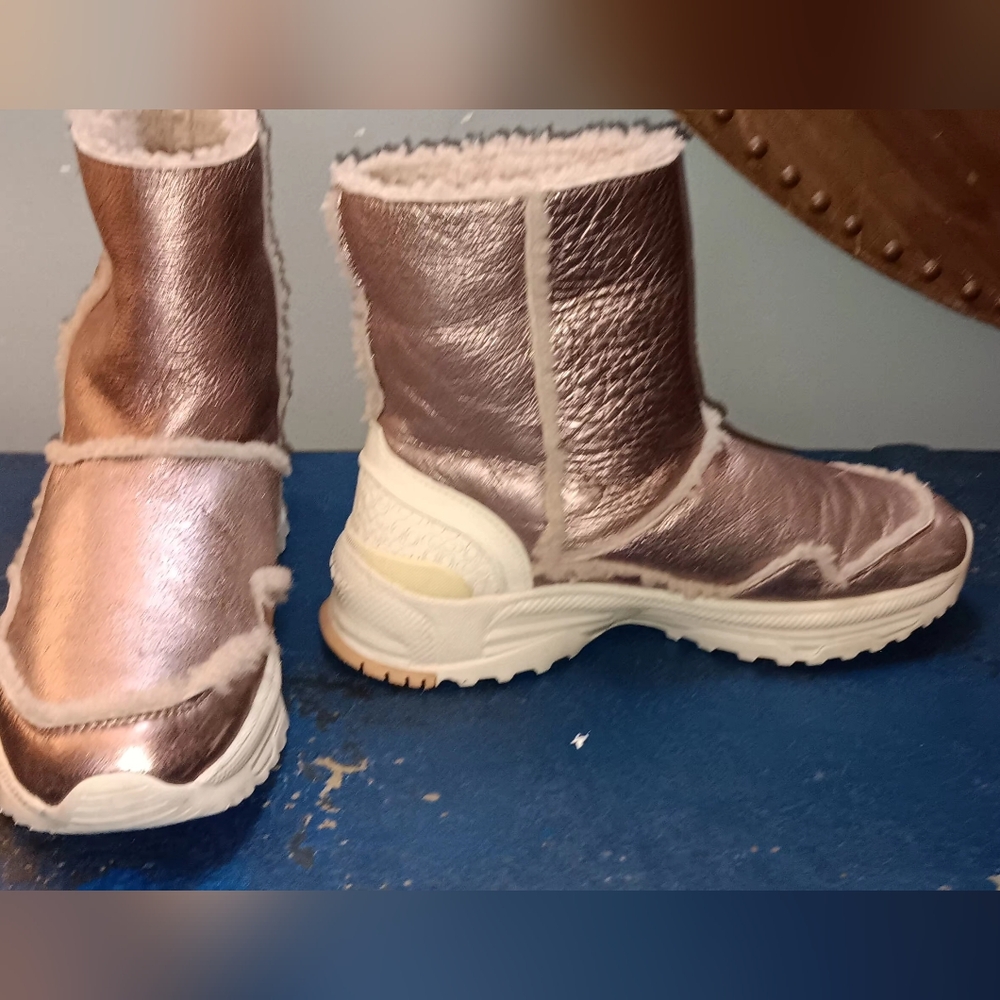 Coach shearling sneaker boot - Picture 2 of 5